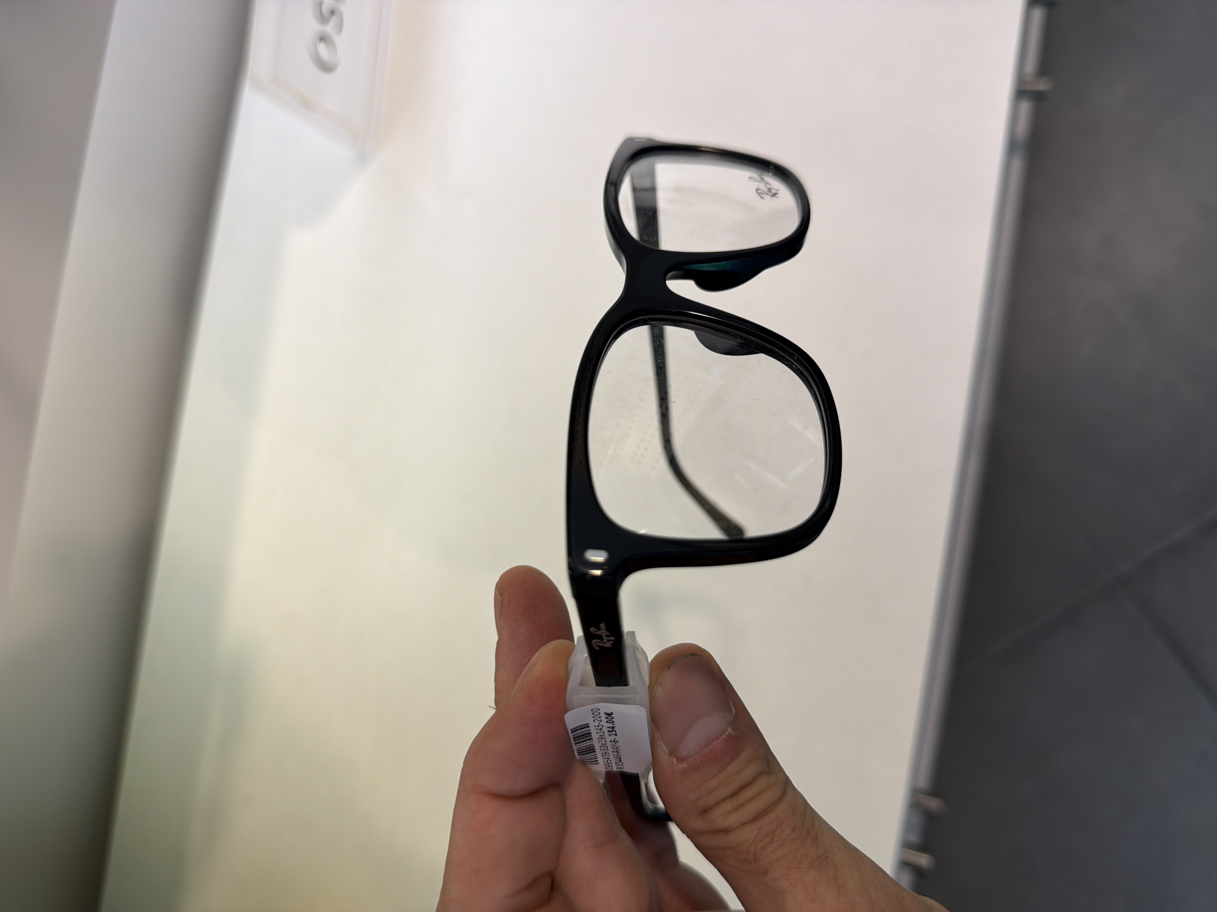 Lunettes Ray-Ban noires classiques